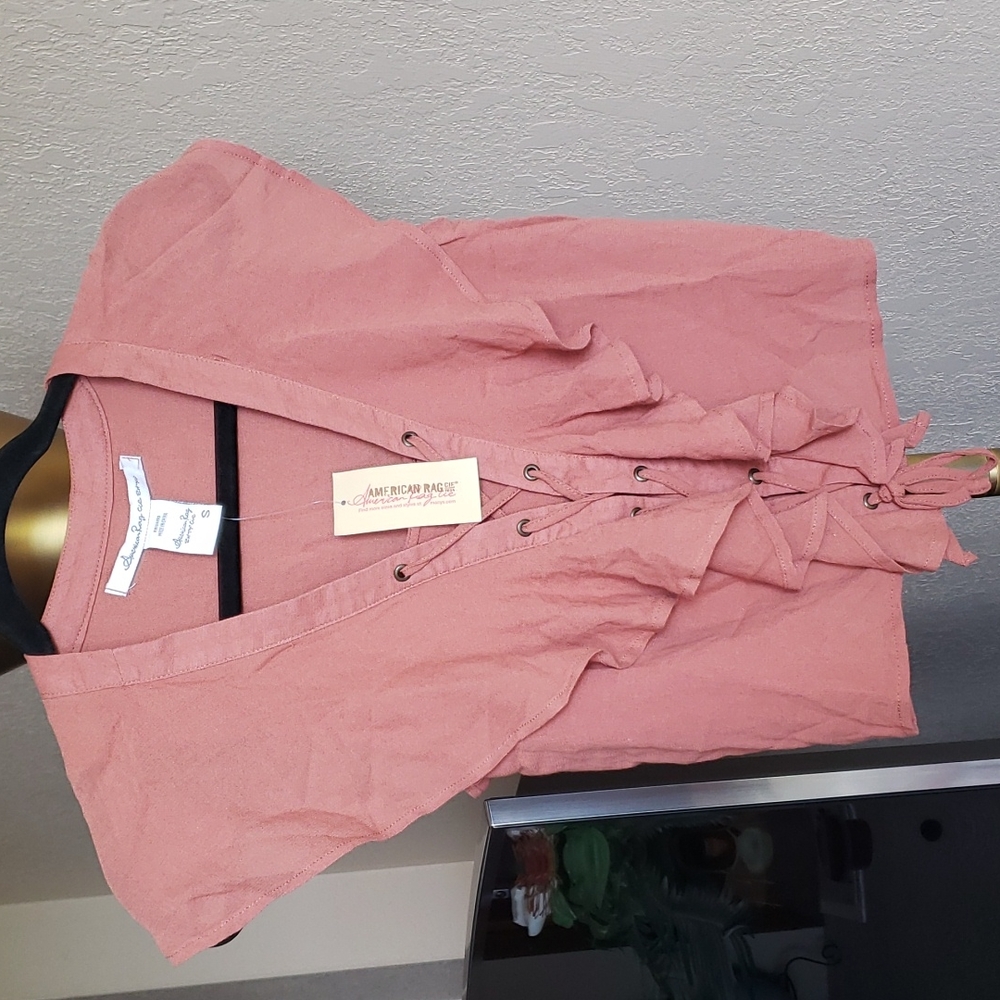 American rag ruffled top